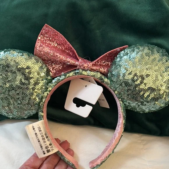 Disney Sequin Headband with Pink Bow - Picture 3 of 4